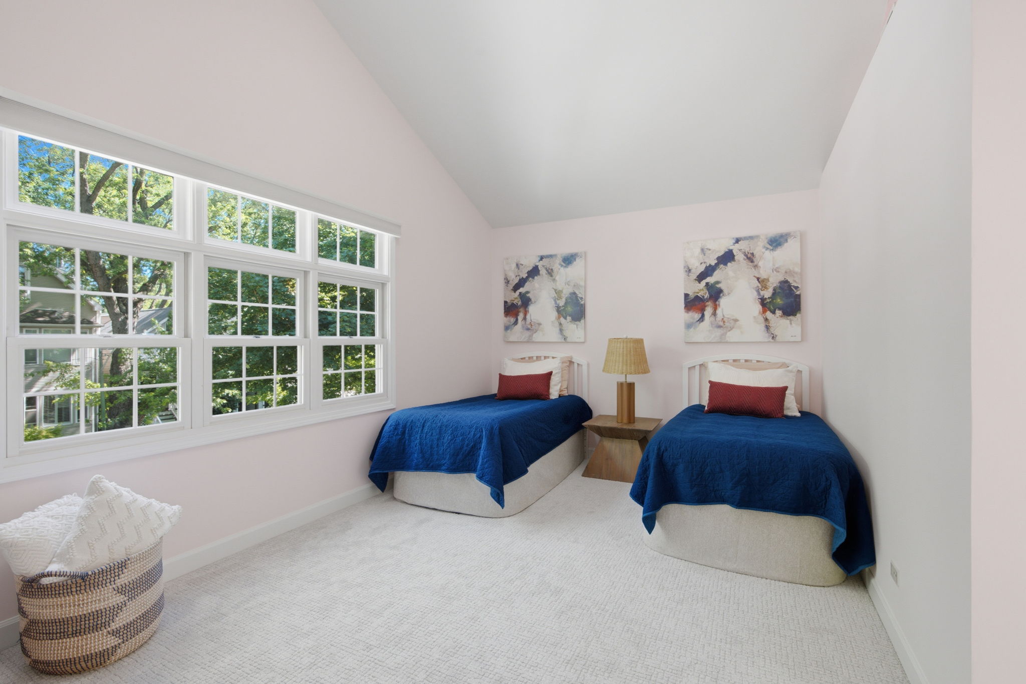 Bedroom with two twin beds